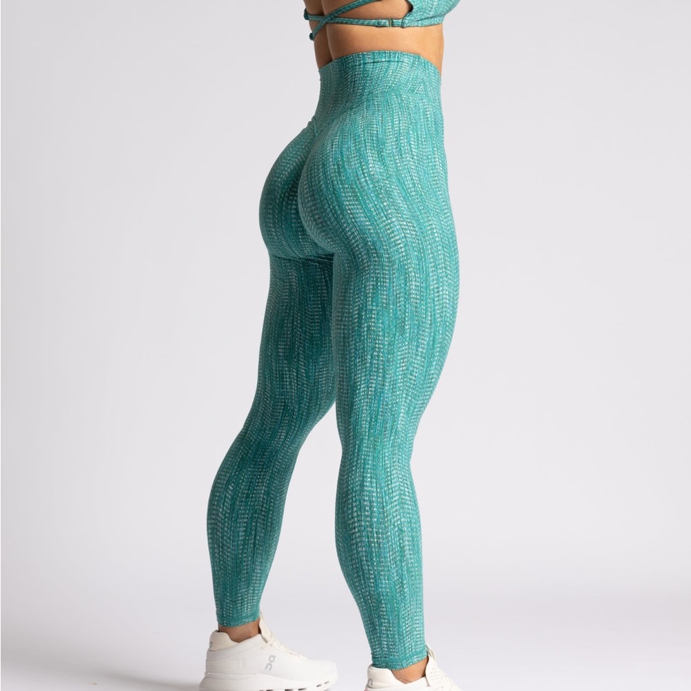 P'tula Peak Sculpt Textured Teal High-Waist Leggings herringbone - Picture 2 of 4